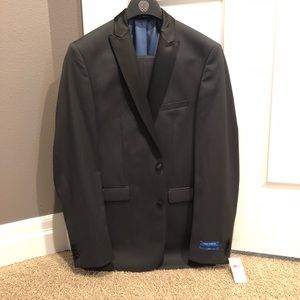 Vince Camuto slim tuxedo